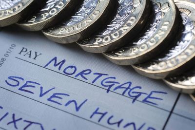 New mortgage price war breaks out amid property market torpor