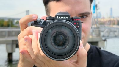 I tested the Panasonic Lumix S1R II and it's almost the perfect hybrid camera