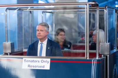 Senators have outline for drug price program, but vote is elusive - Roll Call