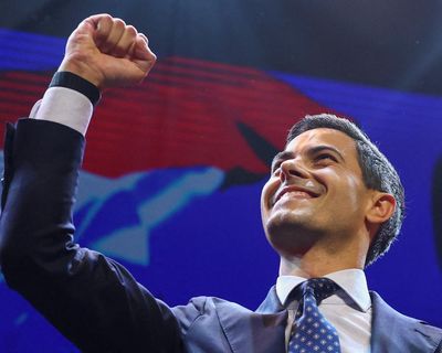 Geert Wilders faces shutout as centrists hail huge gains in knife-edge Dutch election