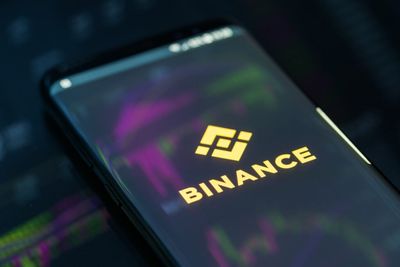 Trump's Pardon Of Changpeng Zhao Reportedly Followed Binance's High Level Task Force, $2 Billion Stablecoin Deal