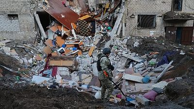 Three dead in Russian strikes as Moscow continues attacks on Ukraine's power grid