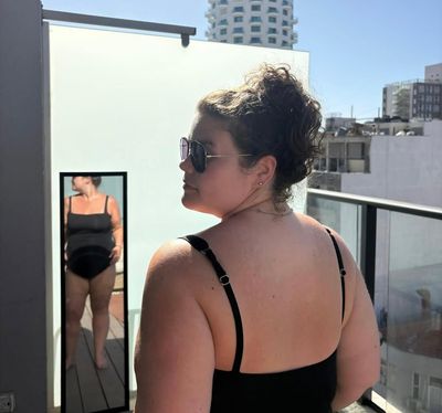 Gogglebox star Amy Tapper shows off 7 stone weight loss in new swimsuit snap