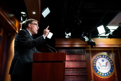 Warner demands intel sharing after secret GOP Venezuela briefing - Roll Call