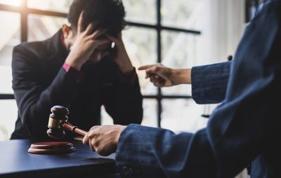 9 Self-Help Gurus Who Went Bankrupt in Silence