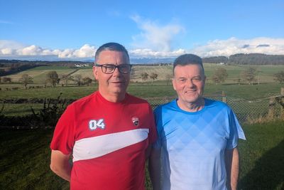 Scot celebrates kidney transplant to save brother after anniversary of treatment