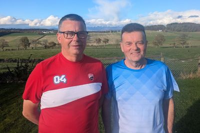 Man saves brother’s life with transplant after dialysis struggle