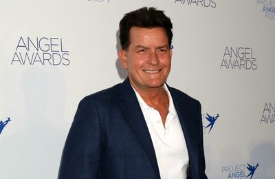 Charlie Sheen clarifies 'sex with men' comments