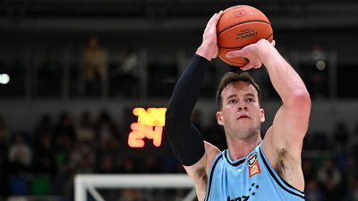 Breakers live up to their name to destroy NBL champions
