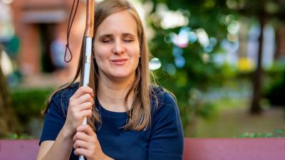 37yo woman, blind for years, developed multiple personalities. Weirdly, some of her personalities could see