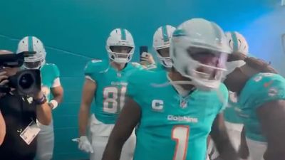 Tua Tagovailoa's Stirring Speech in Tunnel Did Not Translate to Victory vs. Ravens