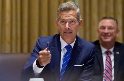 NASA chief teaches Kim Kardashian moon landings - after she insisted 1969 mission was fake