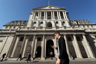 FTSE 100 down as interest rate call set to be closer than previously thought