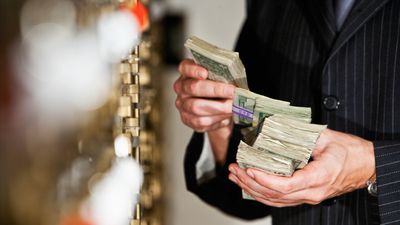 The Best Uses for $1,000, $5,000 and $10,000 in Cash Today