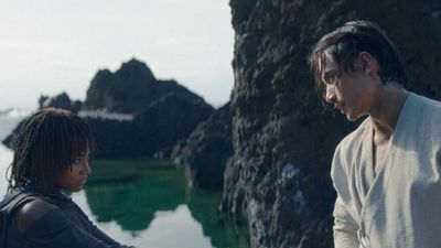 Acolyte star Manny Jacinto says modern franchises are "missing the romance," and that's why he "loved the Qimir and Osha relationship" in his canceled Star Wars show