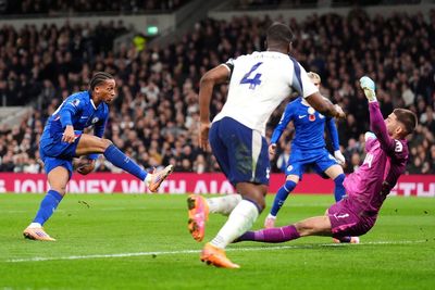 Chelsea continue strangehold over Tottenham with another victory