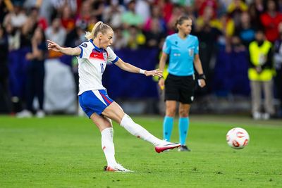 Chloe Kelly is a Bobby Zamora superfan who became a Lionesses icon