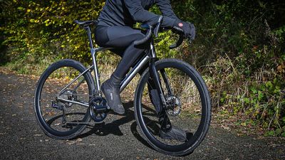 Mavic Cosmic S 42 wheelset review - do the brand's cheapest carbon wheels offer good value?