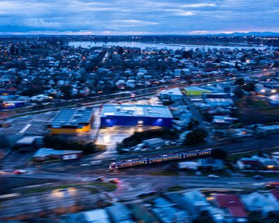 Prestigious Ballarat Grammar banned from accepting new boarders amid child safety reports
