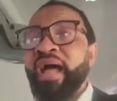 London bus driver suspended after ‘trapping Jewish passenger inside vehicle’