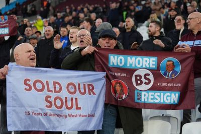 West Ham fans stage sit-in protest as David Sullivan and Karren Brady watch on