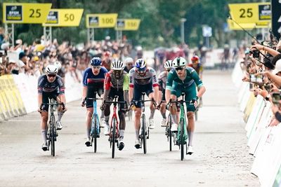 Jonathan Milan storms to Tour de France Singapore Criterium victory to cap off stellar season