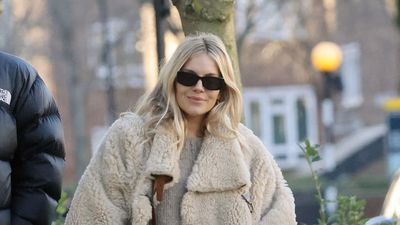 Sienna Miller's white jeans, fluffy coat and chunky boots combination deserves a place in your cold-weather wardrobe