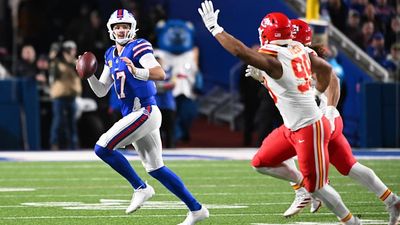 Josh Allen Didn't Fool Tony Romo or Jim Nantz With Obvious Flop vs. Chiefs