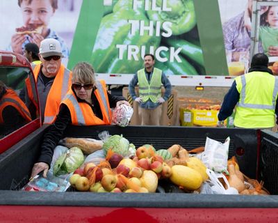 Trump news at a glance: Republicans insist Trump is ‘desperate’ to resolve shutdown as Snap payments end