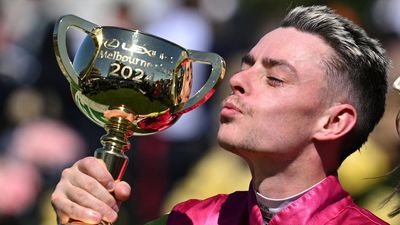 Singing jockey Dolan keeps it simple in Cup spotlight