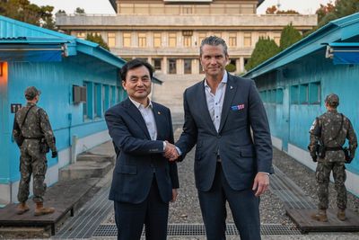Hegseth visits inter-Korean border ahead of security talks with South Korean officials