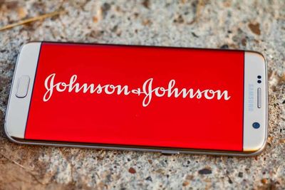 Johnson & Johnson Stock: Is Wall Street Bullish or Bearish?