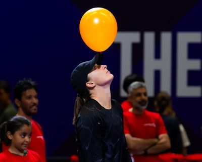 WTA Finals: Rybakina downs Swiatek, Anisimova fights back to beat Keys – as it happened