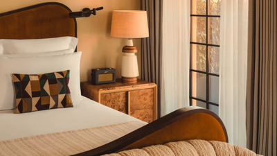 What Bedding Is Best for a Guest Room? The Duvets, Pillows, and Sheets to Choose That Will Please the Widest Range of People