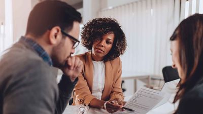 Financial Advisors: 4 Top Money Habits To Start This Fall for a Wealthy New Year