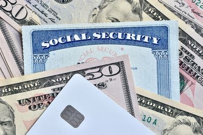The Social Security Overpayment Letter No One Expects—And How to Slow the Clawback Rate Before It’s Too Late