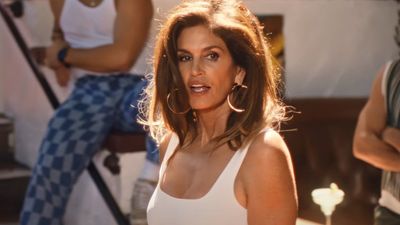 If You Ever Wondered How Much Cindy Crawford And Kaia Gerber Really Look Alike, Look No Further Than This Event Pic