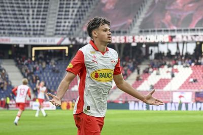 Manchester United chasing record-breaking wonderkid - but transfer move could get complicated