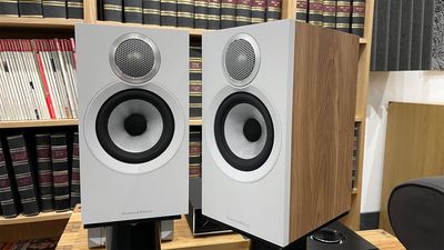 Save £150 on five-star B&W standmount speakers in this early Black Friday deal