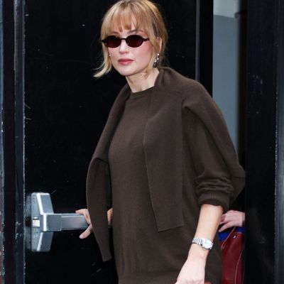 J-Law Just Gave Her Support To This Preppy Autumn Styling Hack