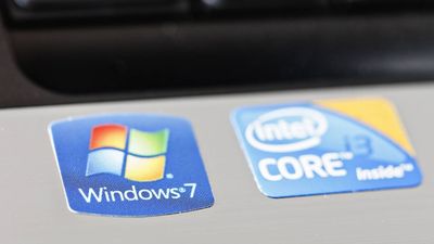 Lone developer shrinks Window 7 down to 69 MB, claims 'virtually nothing can run' but that it does actually boot