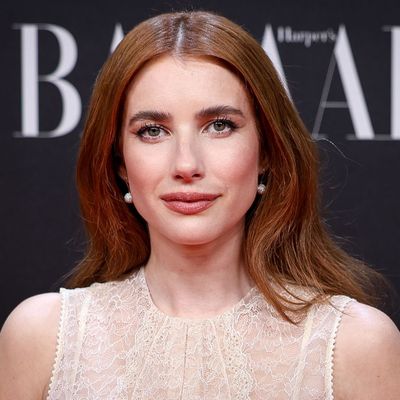 Emma Roberts Is All Aboard the Bob Train