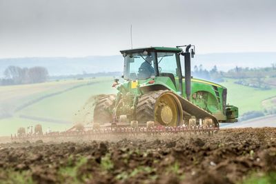 Third of British farmers made no profit in past year, report finds