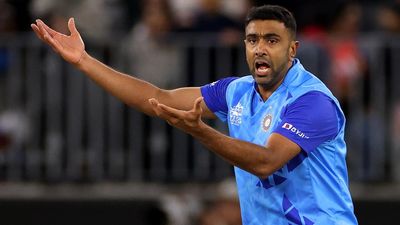 Ashwin out of BBL after knee surgery