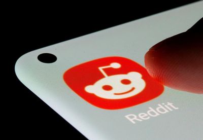 Reddit added to Australia’s under-16s social media ban as ‘dynamic’ list of online services grows
