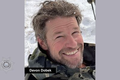 Hundreds join search for ‘experienced’ hunter who is missing in Mount Hood National Forest
