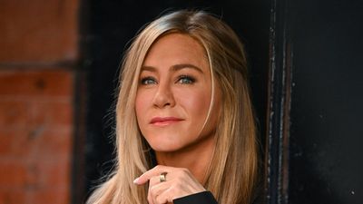 Inside Jennifer Aniston’s Living Room: How Eclectic Styles Meet Bold, Striking Artwork to Create a Space That Feels Alive