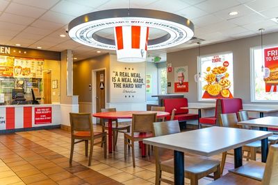 Taco Bell, KFC Power Yum Brands Growth; Pizza Hut Under Review