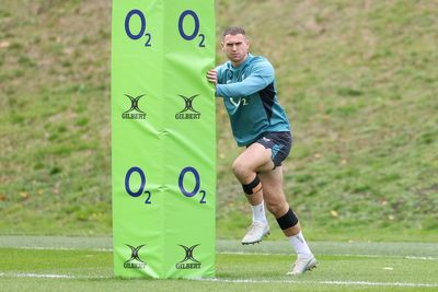 England given back three headache as Tom Roebuck joins Freddie Steward as major doubts for Fiji clash