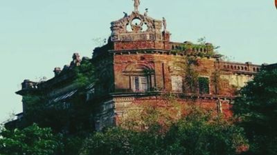 Landlords trapped the spirits of murdered women inside dolls for dark rituals. Then the owner’s daughter dies and the dolls start moving at night